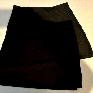 2 Max Studio Mini-Skirts-grey & black